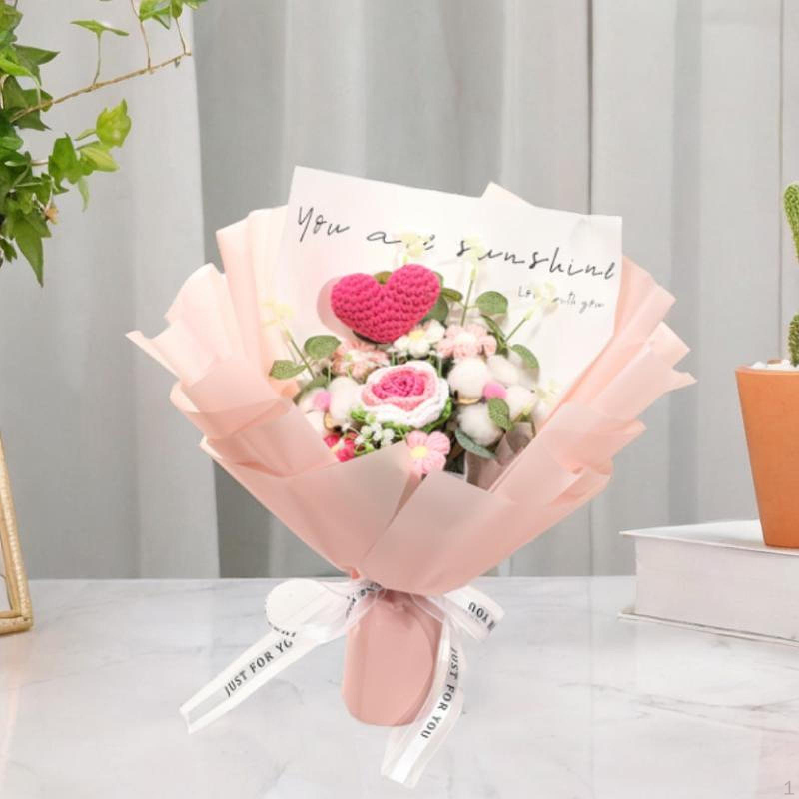 Завершенный букет из вязаных крючком цветов ручной работы из искусственной розы, вязаное сердце любви Pink Flowers