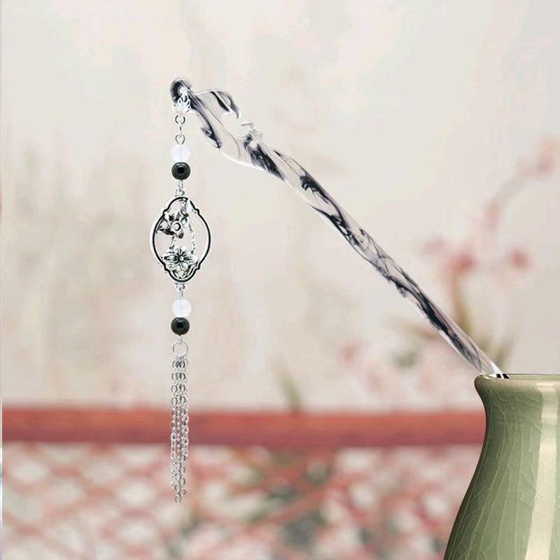 Diamantbesetzte Haarnadel mit Lotusquaste: Eleganter chinesischer Stil mit Perlenblumen- und Friedensschloss-Design, perfekt für Frauen.