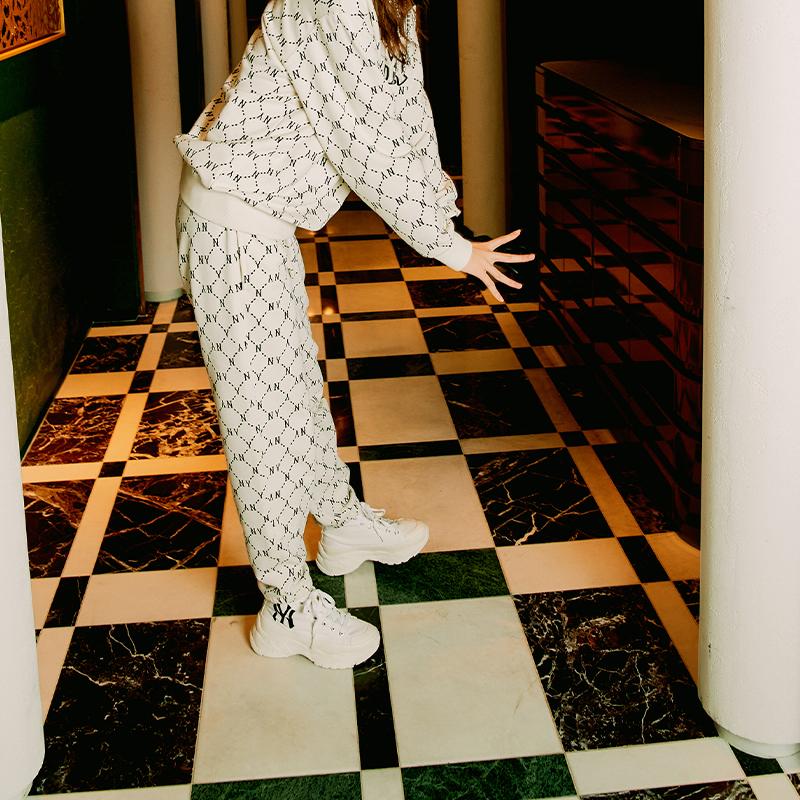 New MLB Chunky Anti Slip And Wear Resistant Breathable High Top Canvas Shoes Unisex White 32SHU1011-50I