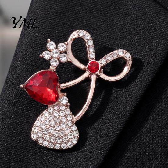 Dresses Bow Brooch Bling Rhinestone Pin, Love Heart Bowknot Lapel Pins Women Jewelry Accessory for Coats Sweaters Dainty Clothing Brooches