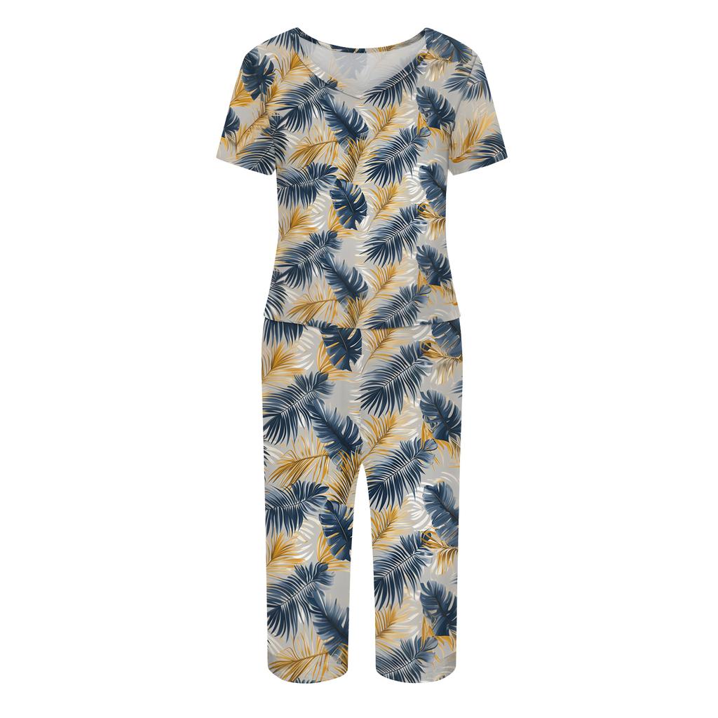 Women Two Piece Set Hawaiian Print Short Sleeve Top and Capri Pants Casual Lounge Wear Summer Outfit Lightweight Soft Fabric