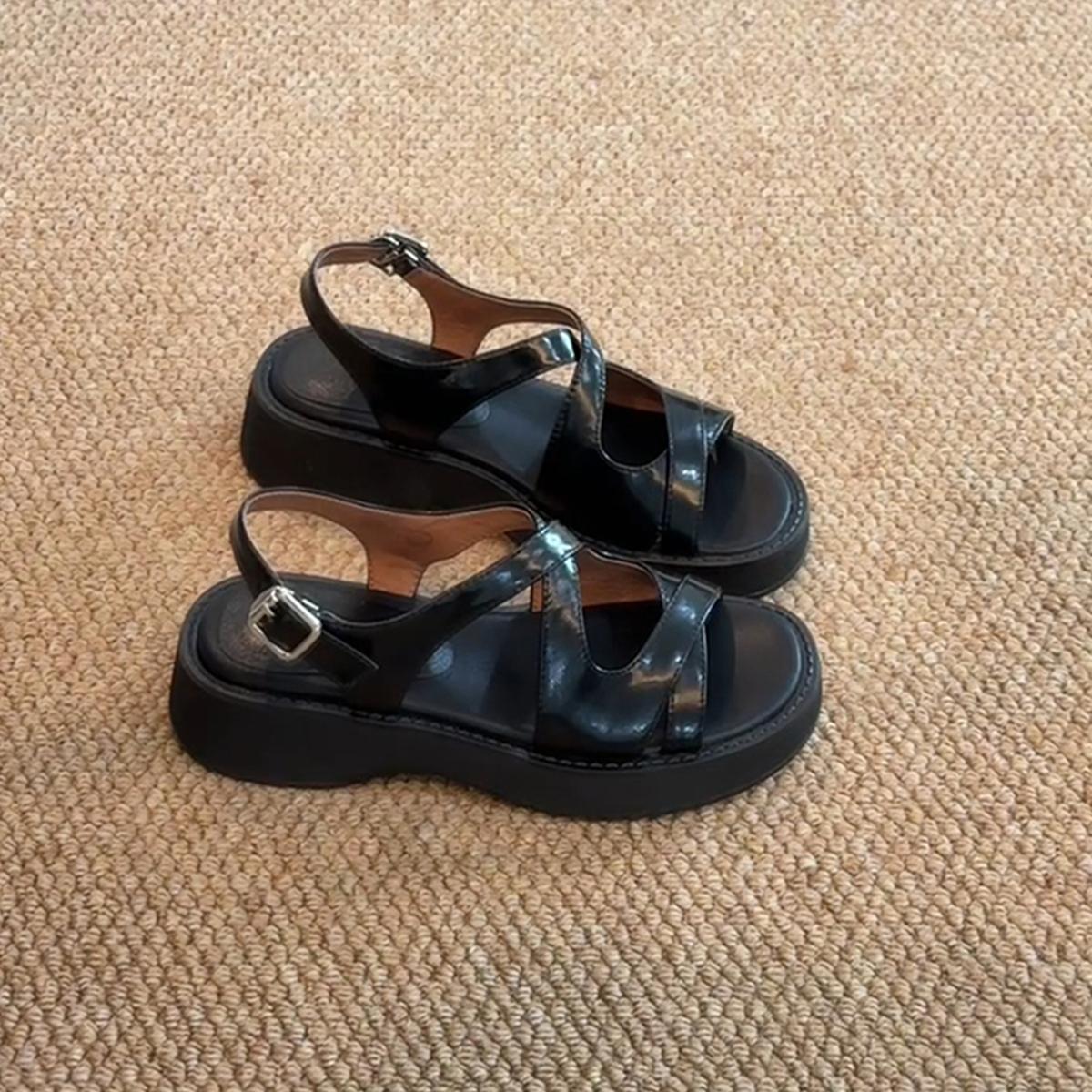 

Lan Cabinet Edition~ New Literary Thick-soled Soft Leather Roman Shoes Women s Versatile Outer Wear One-Word Sandals with Soft Bottom Stepping on Shit 40 чёрный