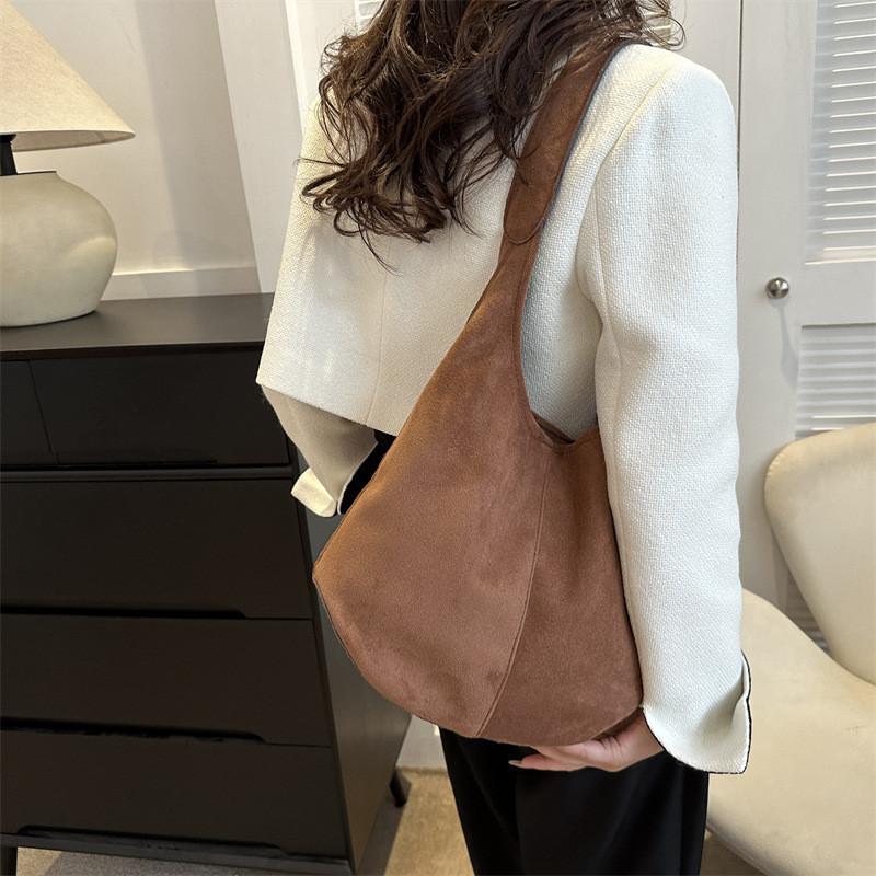 Fashionable Large Capacity Tote Bag For Women Street Style Trend Winter New Underarm Shoulder Bag