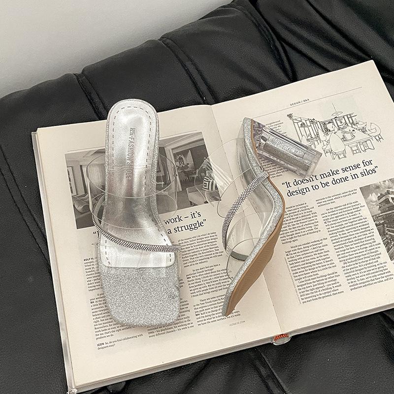 French Niche Design Sense Transparent Word with Sandals Women's 2025 Summer New Temperament Versatile Crystal Cool Slippers