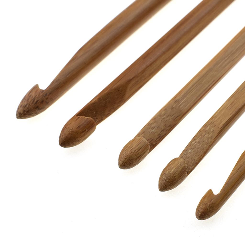 7 Pieces Knitter's Wooden Extra Long Crochet Hooks Set Knitting Needlecrafts Tool for Crocheting Sewing Weaving 4mm-7mm
