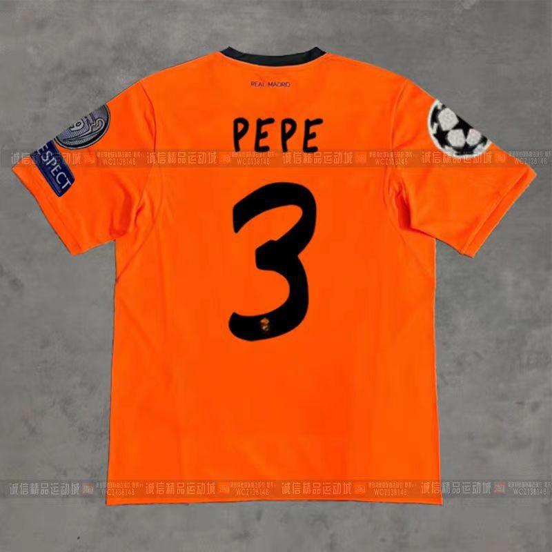 Vintage Football Jerseys Classic Bayern Muller Lahm Kaka Bale Robben Henry Ronaldo Team Sports
