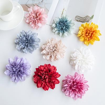 Décoration de la maison – Fleurs et couronnes décoratives