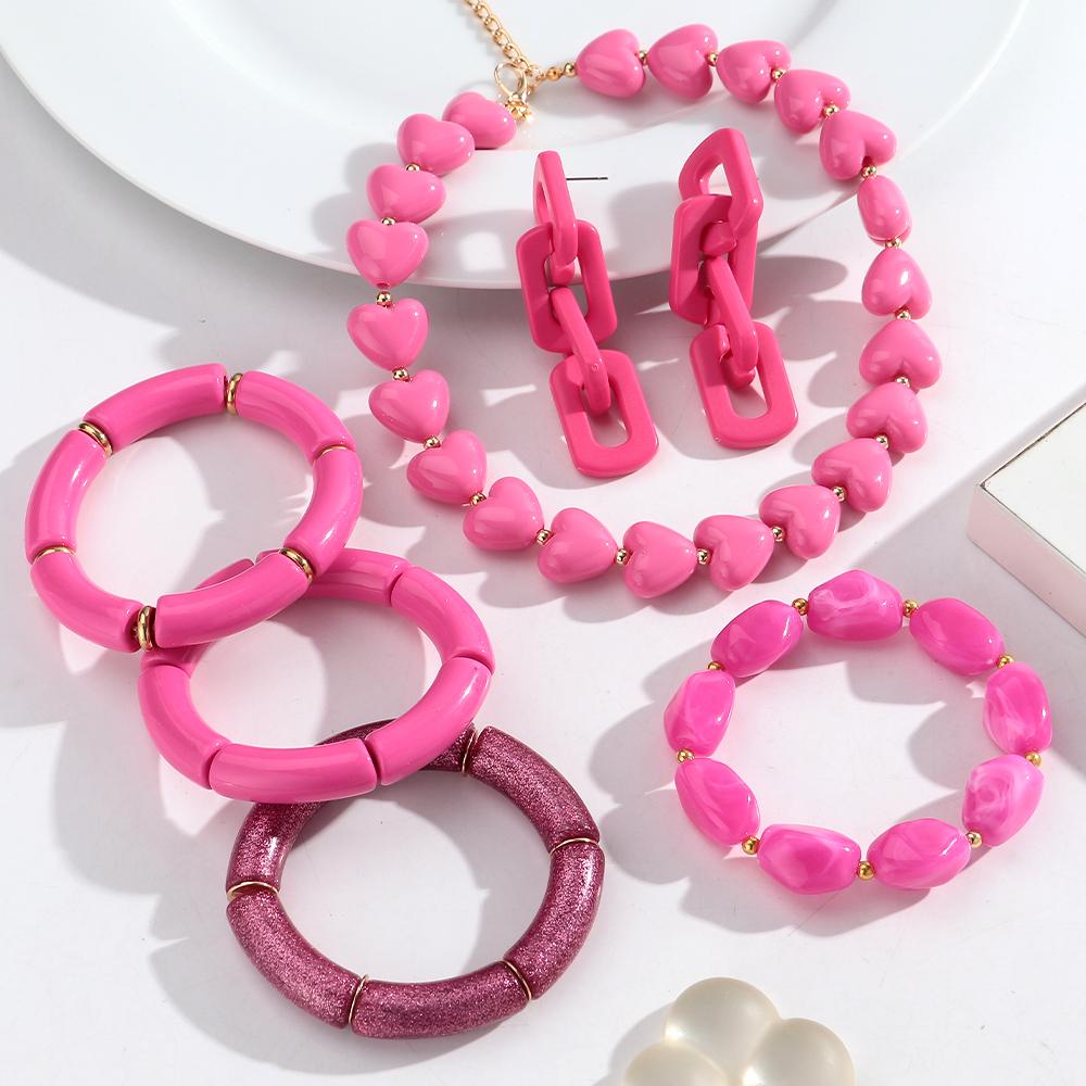 New Fashion Hot Pink Geometric Heart Beads Acrylic Bracelets Necklace for Women Spring Summer Statement Jewelry Accessories Gift