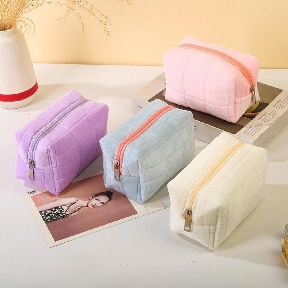 Minimalist Plaid Makeup Bag Zipper Closure Travel Toiletry Bag Cosmetic Bag Students