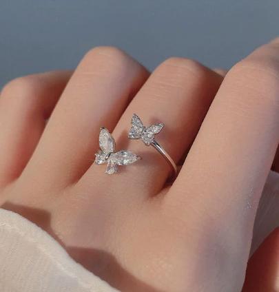 

Ice Oxygen Butterfly Ring for Women One Size