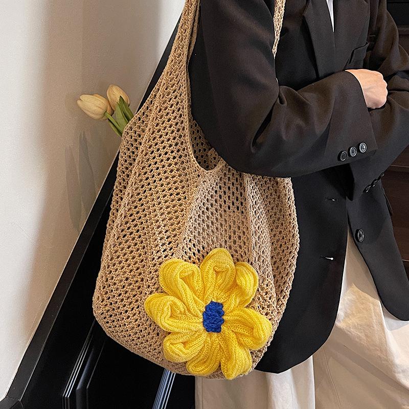 Summer small fresh simple casual hollow woven tote bag light large capacity versatile vacation style shoulder bag women
