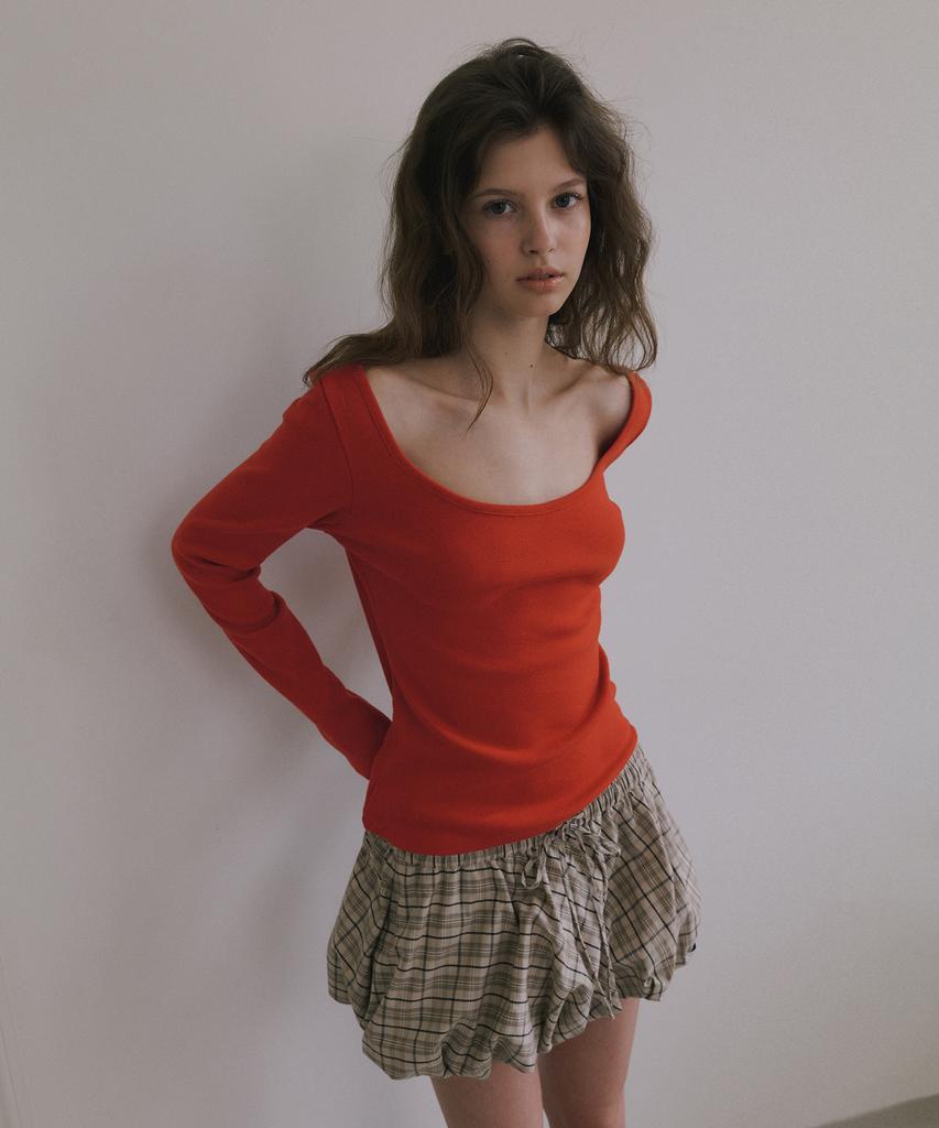 Obeodyupeulleeo Scoop Neck T-Shirt_Red