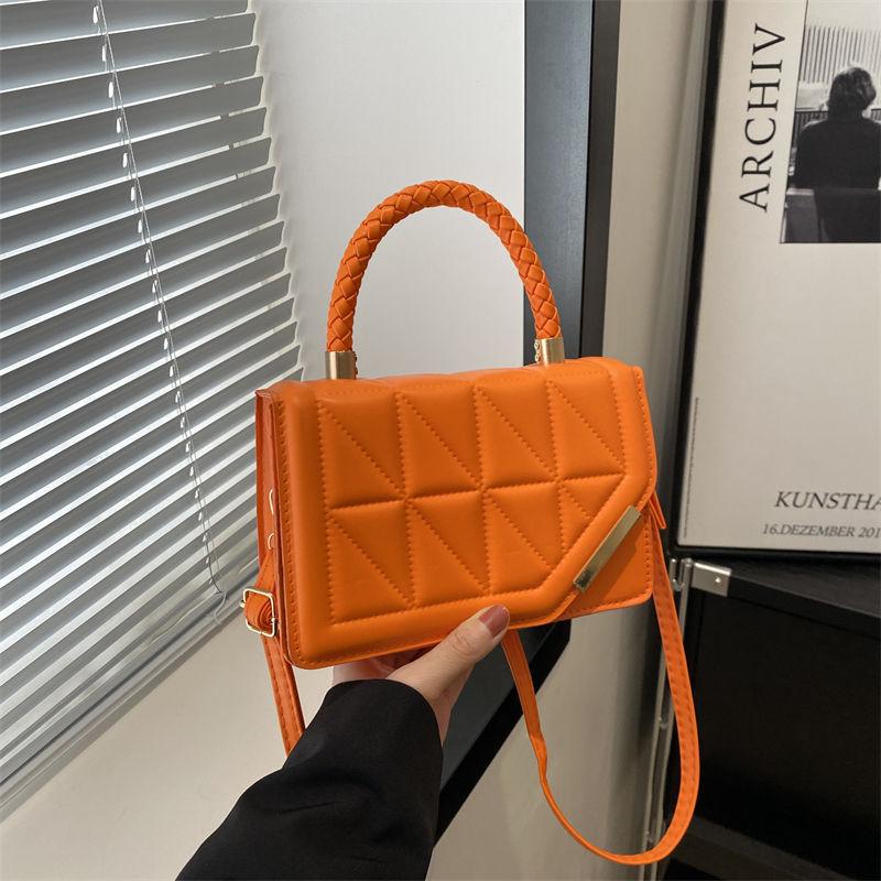 

Premium texture versatile diamond small bag women s 2025 spring and summer new foreign style shoulder messenger bag portable small square bag оранжевый