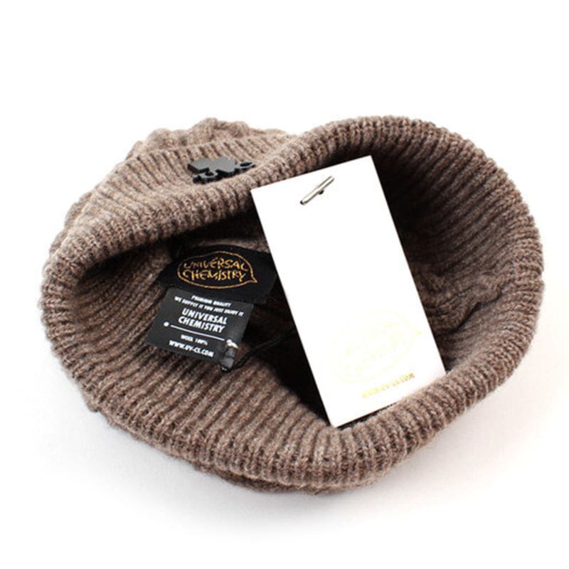 Universal Chemistry WOOL Twist Beige Short Beanie