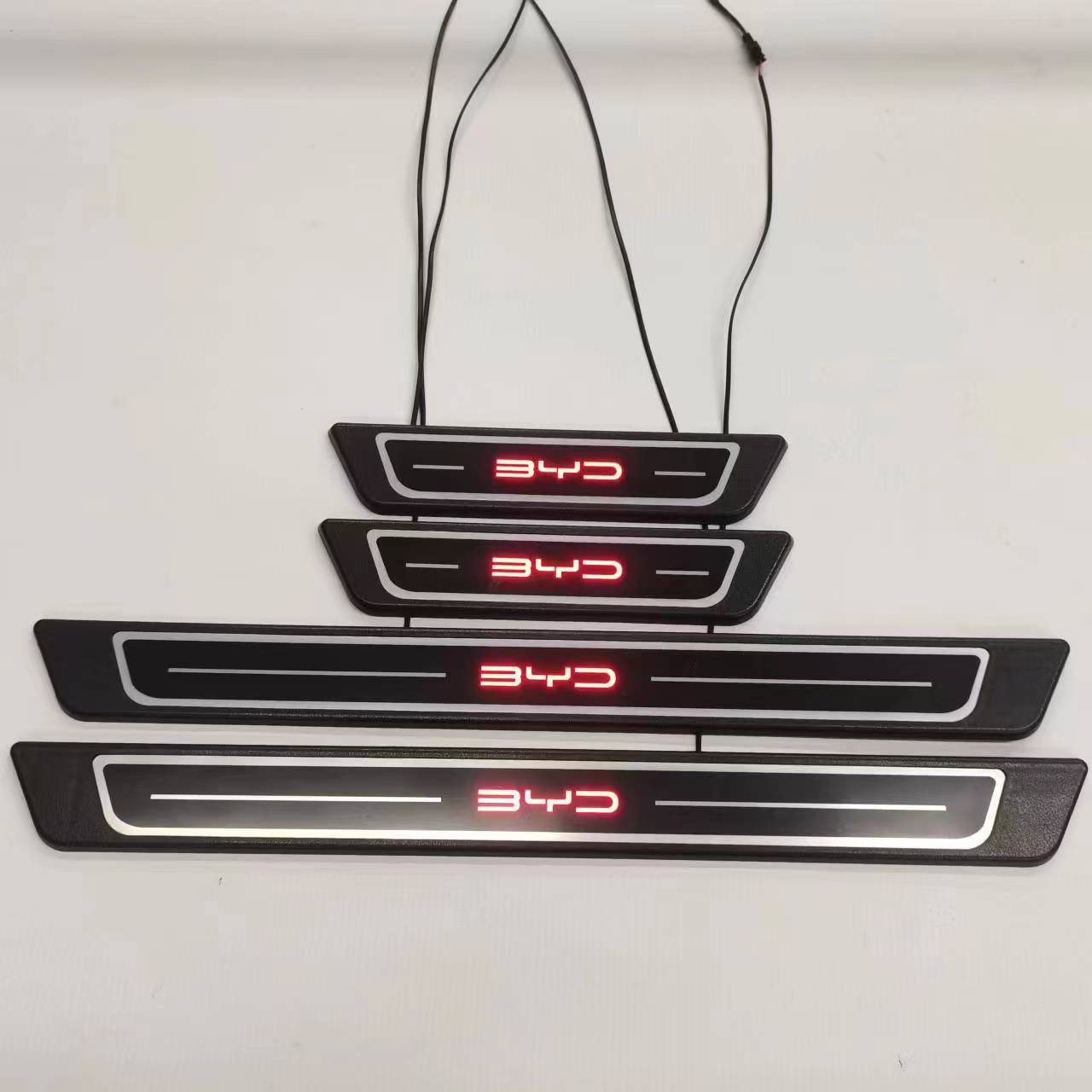 Автоаксессуары Накладка на порог двери Накладка от царапин Светодиодная подсветка порога двери Для BYD ATTO3 -2025