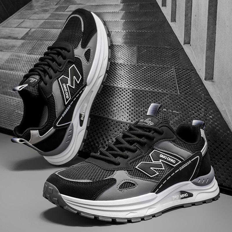 New Fashion Men 's Four Seasons Comfortable Thick Sole Shoes Students BoysTrending Soft Sole Breathable Casual Running Sneakers