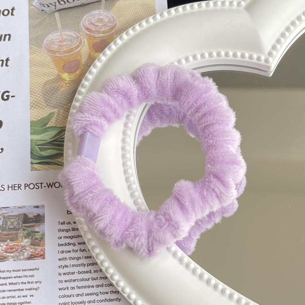 Cozy Colorful Scrunchies: Soft Autumn & Winter Candy Hair Ties, Perfect for Students