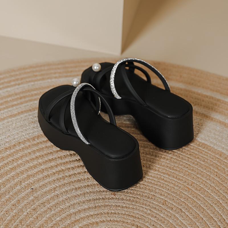 

Set of toe thick-soled sandals for women to wear in summer, new pearl rhinestone strips, Roman shoes with soft soles, not tired feet, cold slippers 40 чёрный