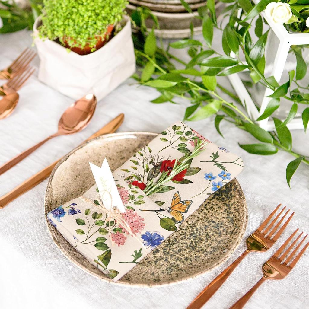 Wildfloral Cloth Napkin Vintage Wildflower Dinner Napkin Reble Kitchen Table Top Collection for Farmhouse Party Dining Table Decor, Set of 4, 18 x 18