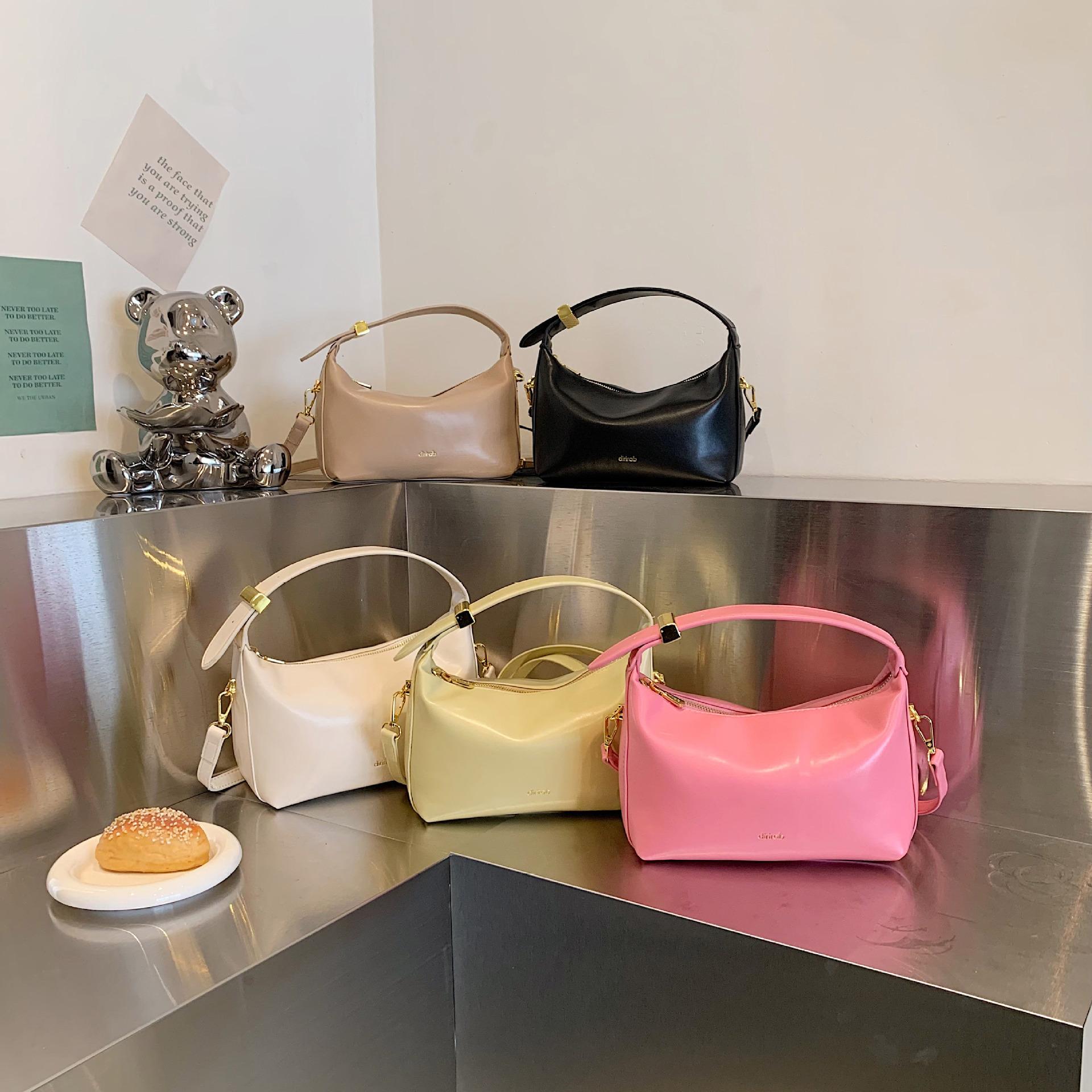 

Premium texture niche bag 2025 new women s bag summer popular letter chain messenger bag portable dumpling bag хаки