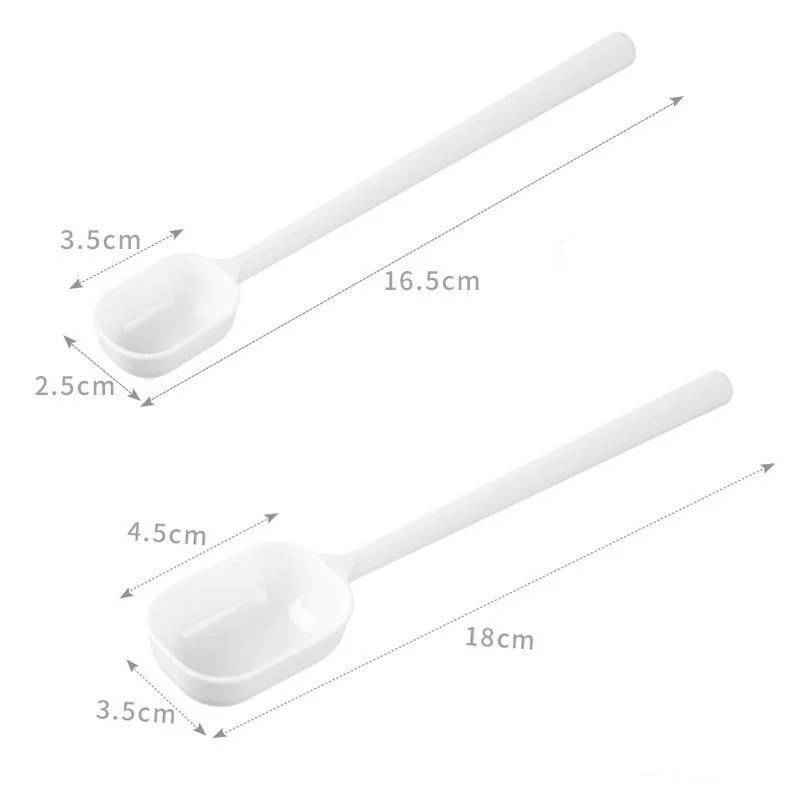 Modern Minimalist Plastic Coffee Bean Scoop With Long Handle For Home Brewing And Baking