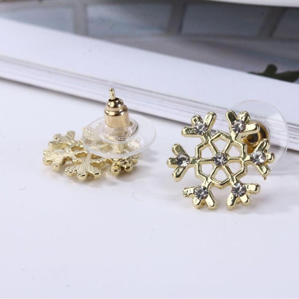 European-American Snowflake White Diamond Stud Earrings - Christmas Collection