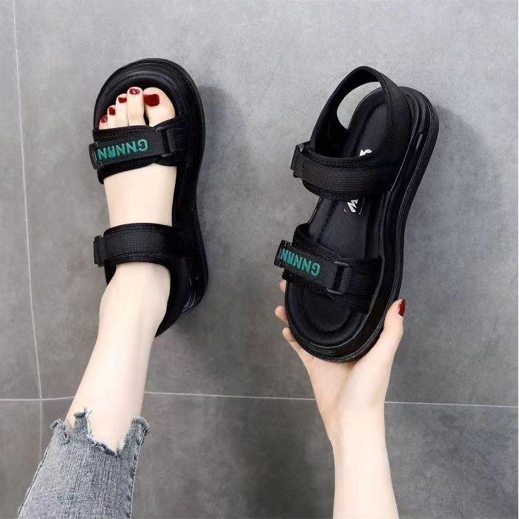 Sandały sportowe letnie nowe na grubej podeszwie na rzepy płaskie z miękką podeszwą buty plażowe