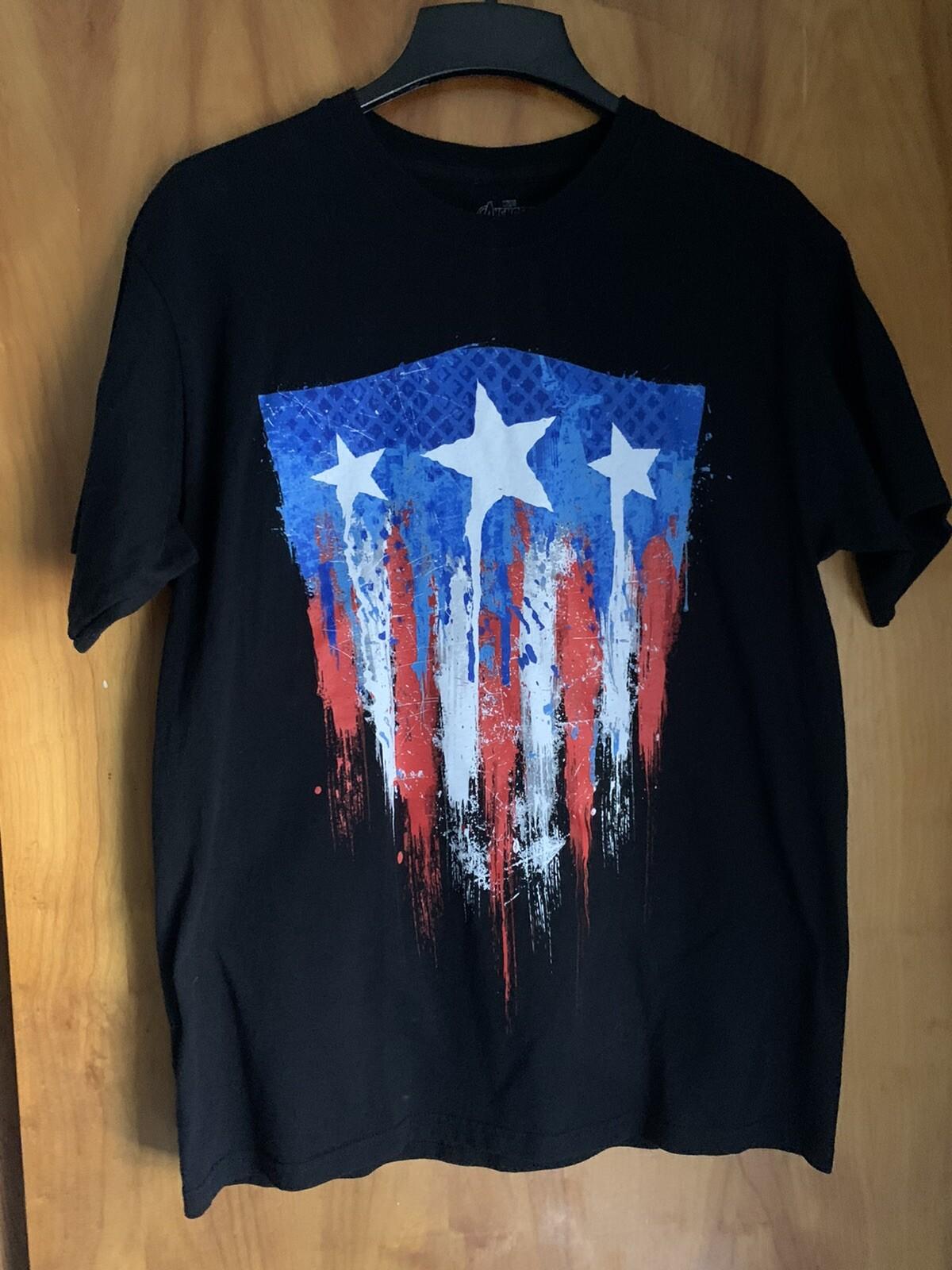 Disney Marvel Avengers Captain America Shield Tshirt Large S