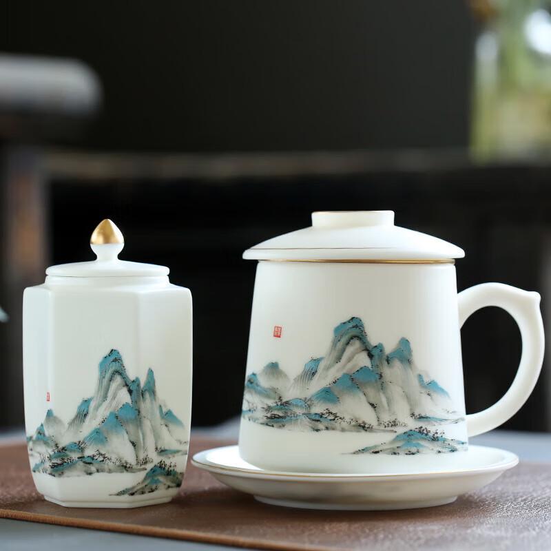 

Thousand Miles River & Mountain Jade Porcelain Teacup Set