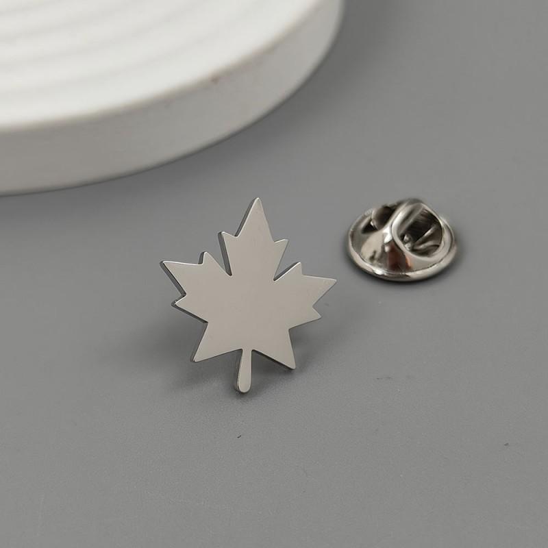 Maple Leaf Brooch Cufflinks Dual-use Creative Personality Casual Niche Light Luxury Suit Coat Accessories 14k