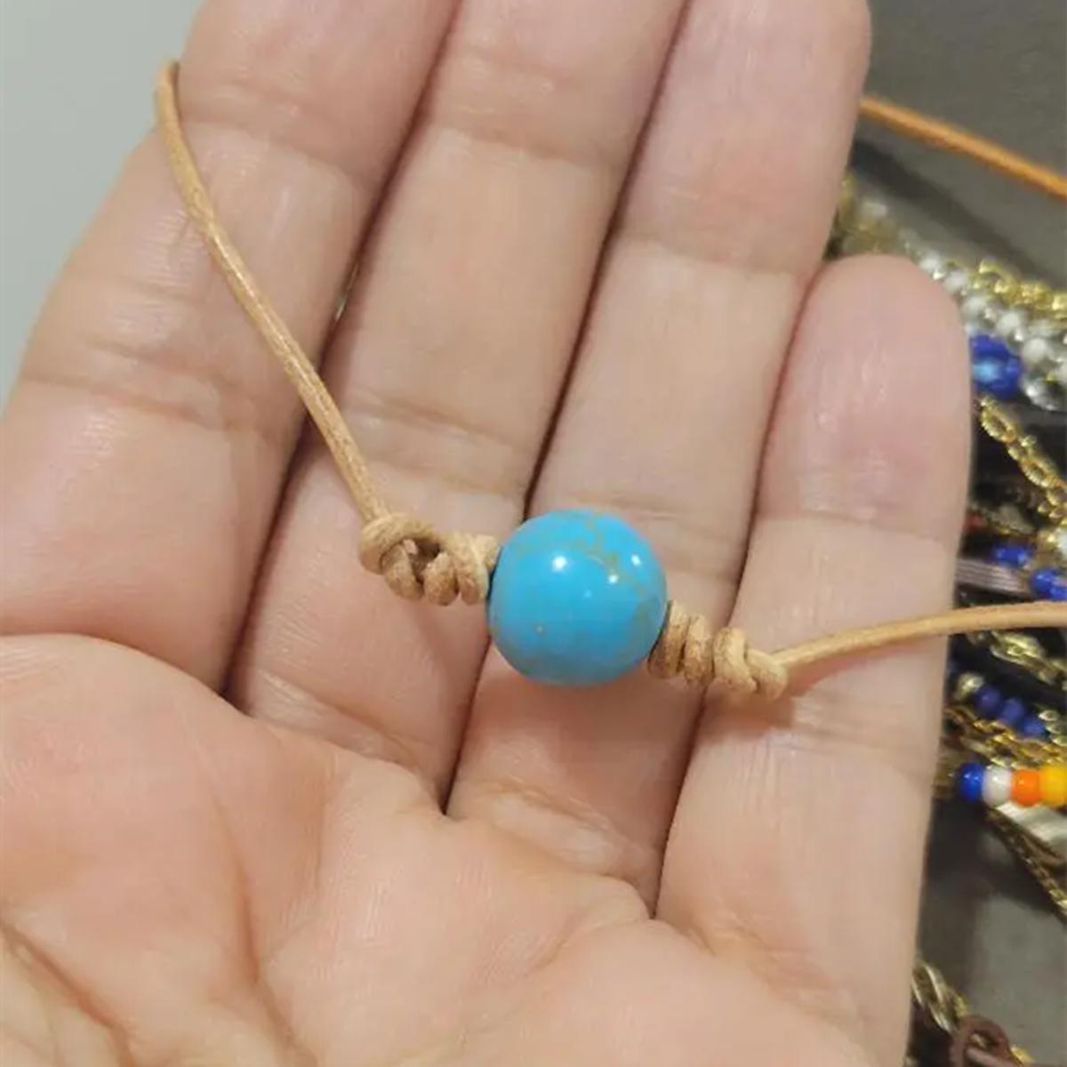 Ожерелье из бисера с камнем бирюзового цвета. Одна круглая бусина ручной работы на мягком — фото 5