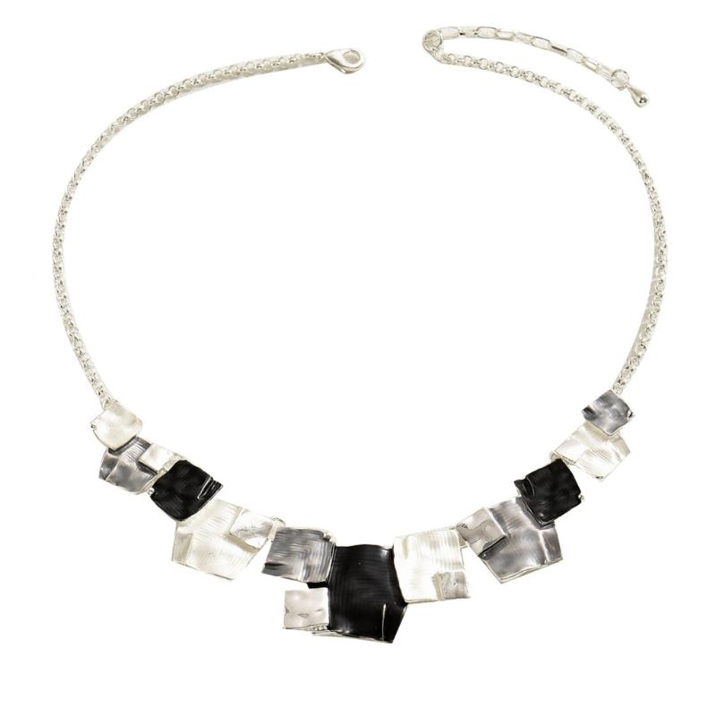 

Современное квадратное подвесное ожерелье Цепочка из сплава Ювелирные изделия Короткая цепочка Текстура сплава Модное шейное украшение для повседневного ношения 1