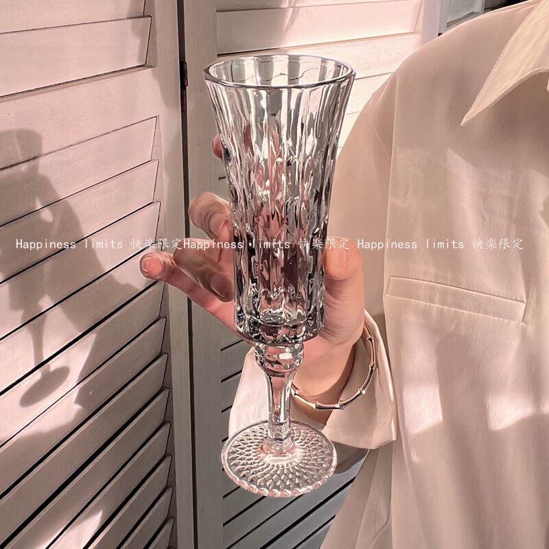 Qiwei Retro Diamond Relief Stemmed Glass