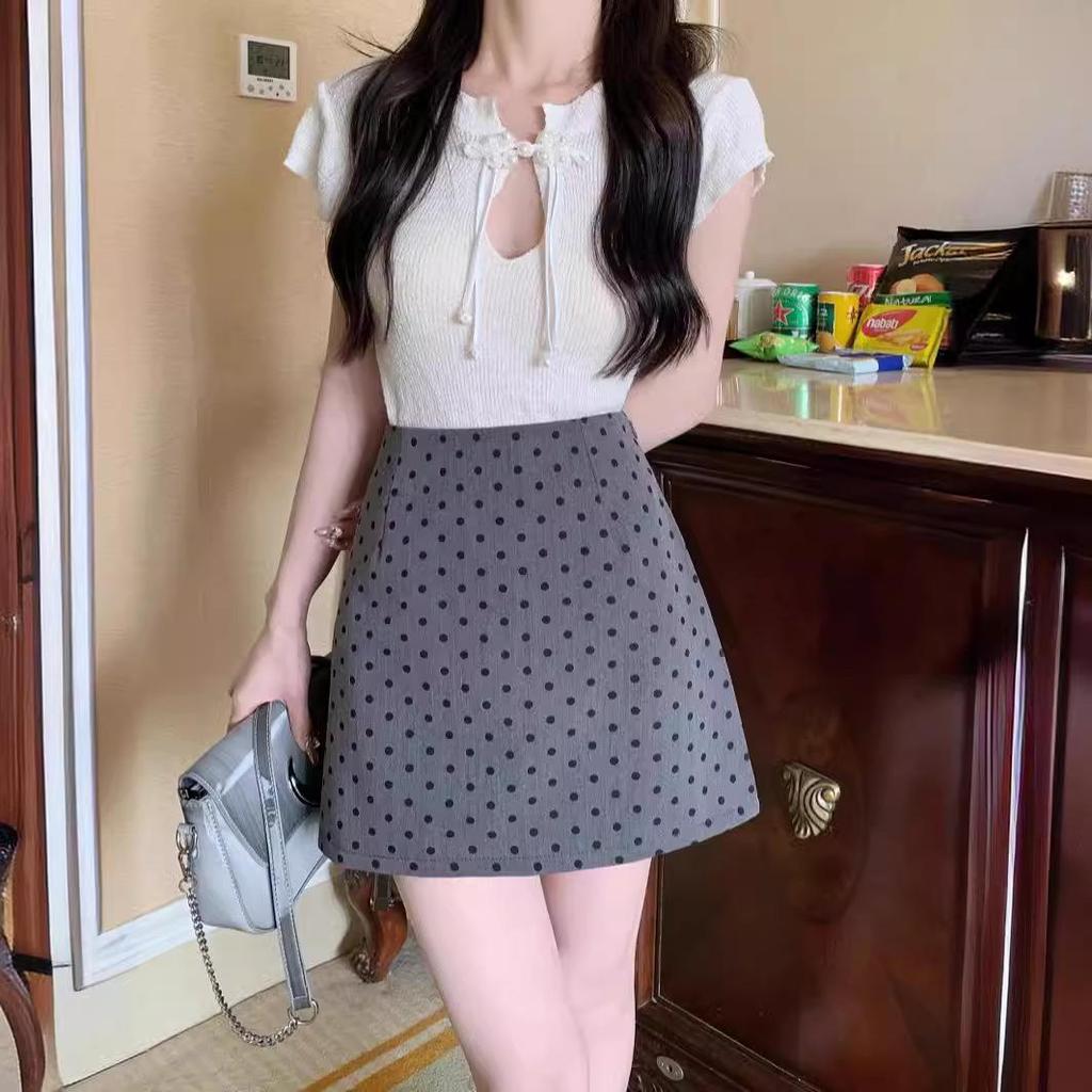 Damen Plus Size Schwarzer gepunkteter A-Linien-Kurzrock - Vielseitig, Hüftbetont, Petite-Freundlich für Frühling/Herbst