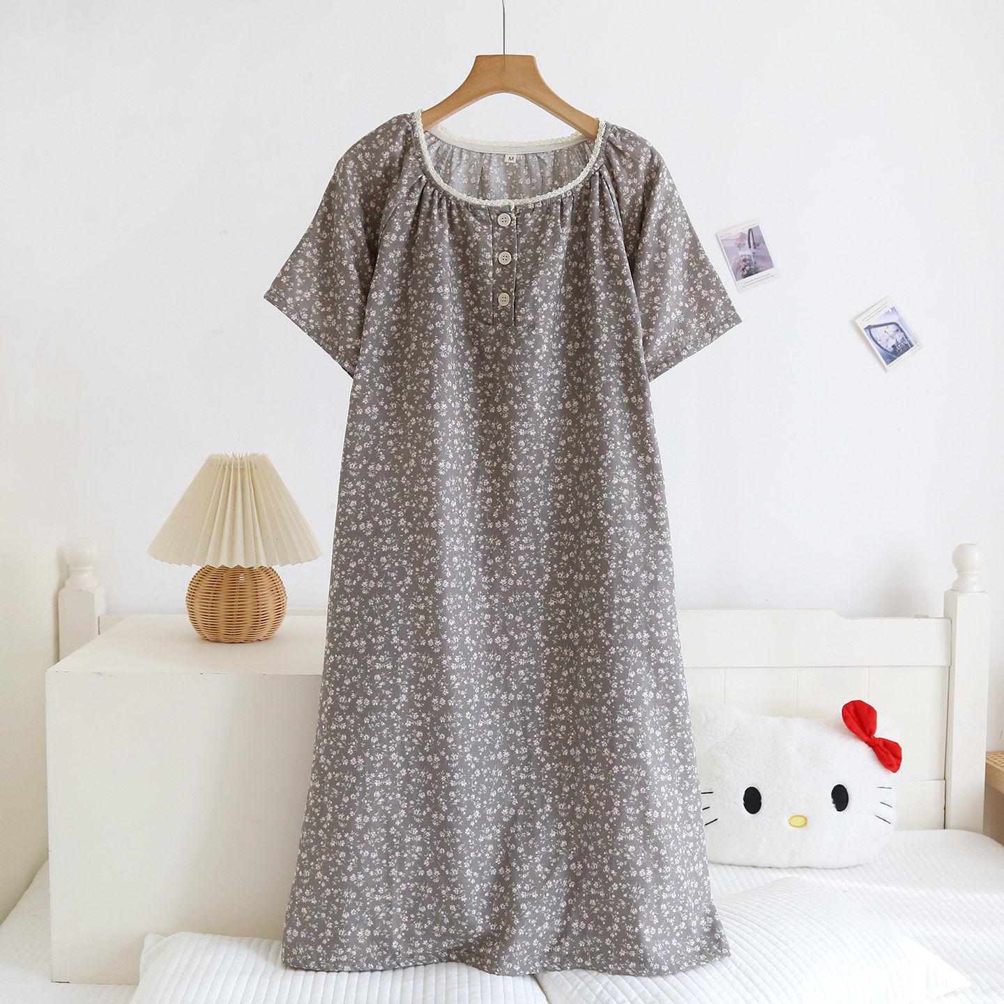 

Women s Summer Floral Gauze Cotton Nightgown: Sweet, Loose, Short-Sleeve, Versatile for Home or Outdoor Wear M серый