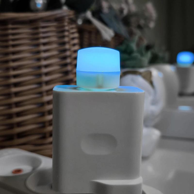 אור לילה LED צבעוני יצירתי, מנורת לילה ניידת USB, אידיאלי למסדרונות ולמדרגות