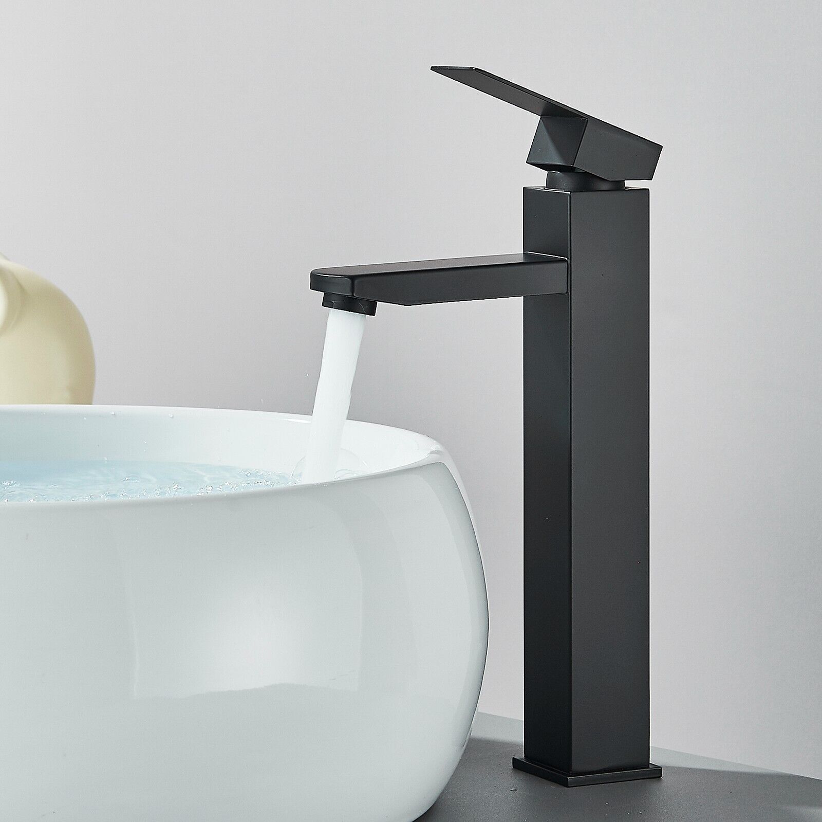 

Смеситель для раковины с водопадом и одним отверстием, смеситель для раковины из нержавеющей стали чёрный