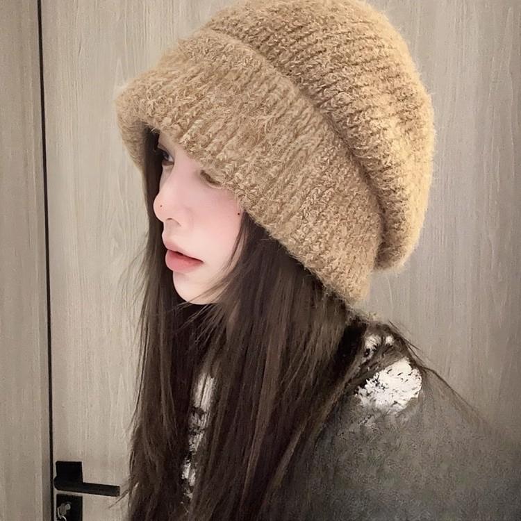 

Вязаные плюшевые и утолщенные шапки для женщин на осень и зиму, с защитой ушей и теплые, маленькая шерстяная шапка, подчеркивающая лицо M（56-58cm）
