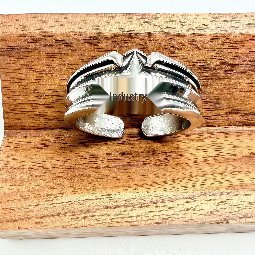 Men's Retro Punk Style Index Finger Ring - High-End Personalized Fashion