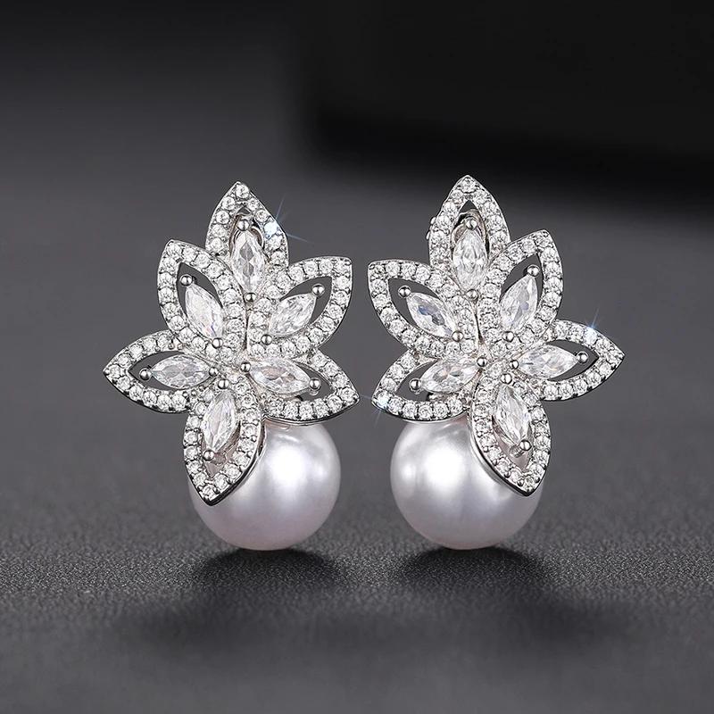 

Huitan Sparkling AA Cubic Zirconia Imitation Pearl Drop Ear Accessories Wedding Ceremony Accessories for Womenfolk Aesthetic Flower Earrings Fine