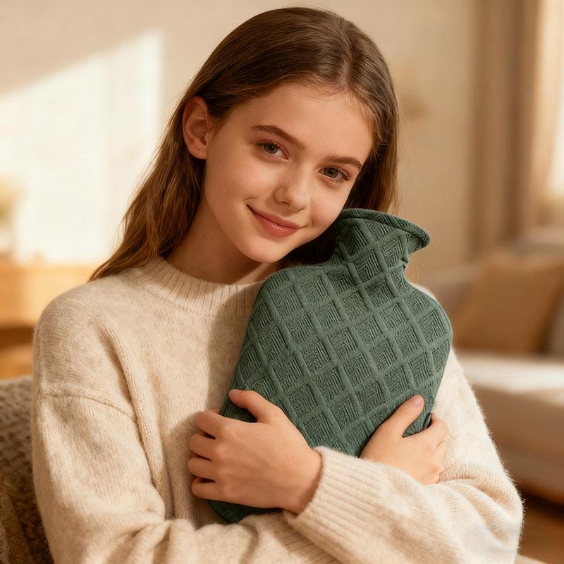 2500ml Diamond Pattern Large Hot Water Bottle, Thickened Explosion-Proof, Leak-Proof Hand Warmer for Hot Compress.