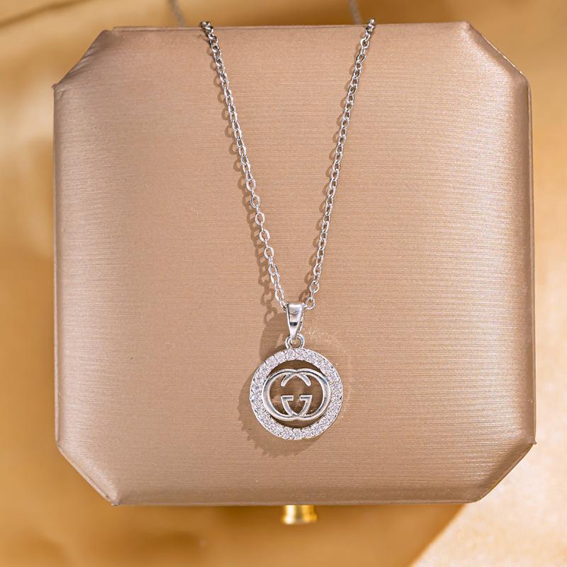 Golden Luxury Diamond Titanium Steel Necklace Women Fashion Slim Waist H Pendant Collarbone Chain