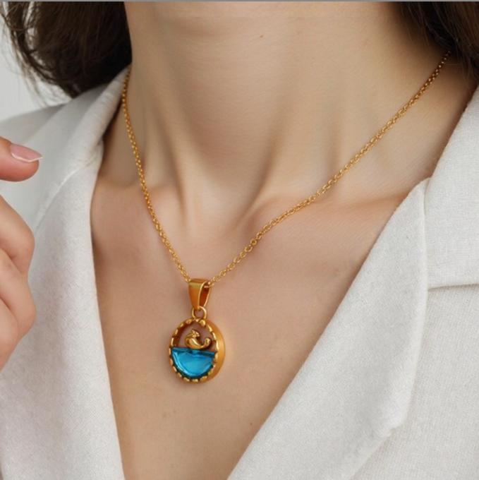 Ocean Style Pendant, Stainless Steel Necklace, Niche Design, Dolphin Shell Pendant, Collarbone Chain