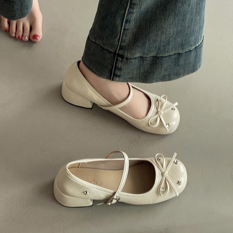 Retro Rivet Bow Mary Jane Shoes French Women 2025 Summer New Simple and Versatile Small Leather Shoes Single Shoes