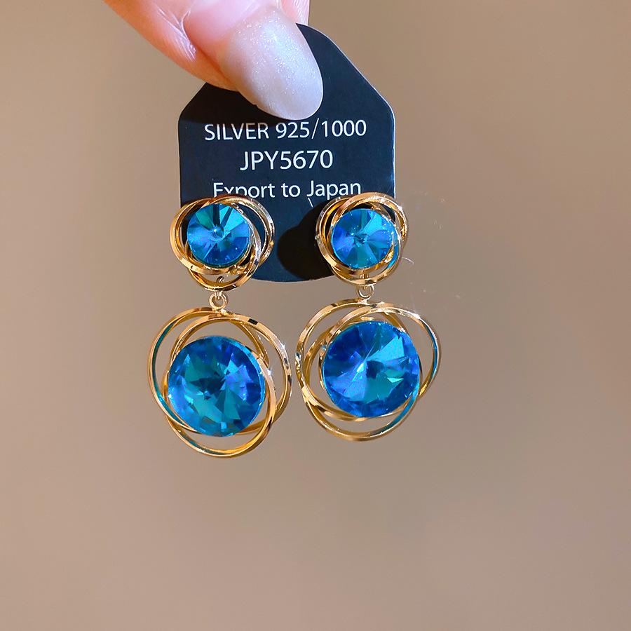 Silver Needle Retro Rhinestone Geometric Stud Earrings - Luxury, Fashionable Accessories for Women