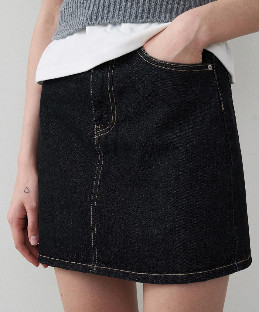 LOEIL Stitch Selvedge Short Skirt - Indigo Black