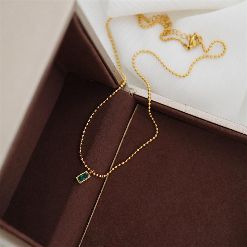 Green Zircon Bead Necklace: Fashionable Gold-Plated Titanium Steel Clavicle Chain for Women