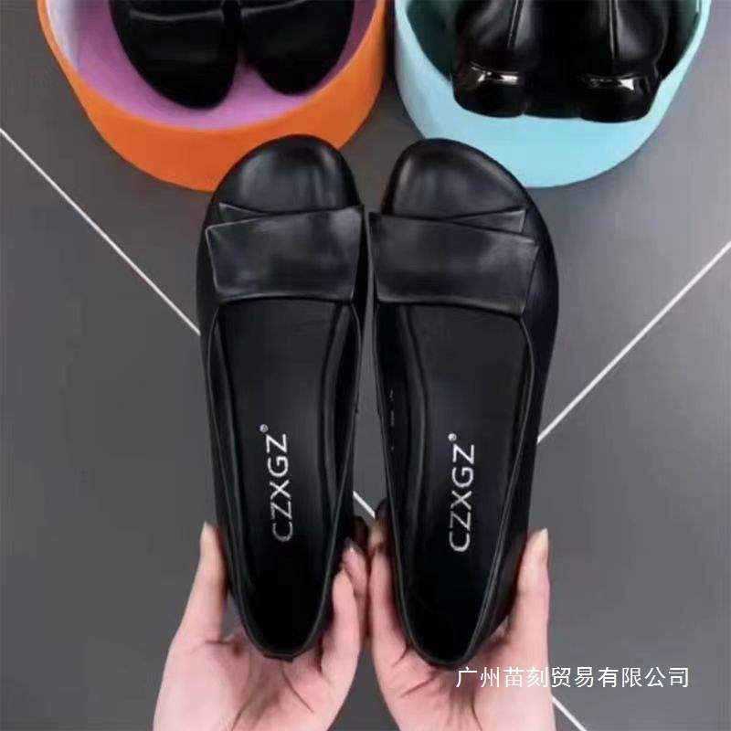Scarpe basse a singolo pezzo primavera e autunno punta tonda suola morbida semplici scarpe per giovani madri scarpe Doudou super morbide