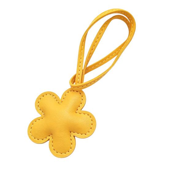 Leather Flower Pendant Cherry Blossom Keychain Cotton Filled Cute Floral Bag Charm Floral Hanging Pendant Bag Car Accessories