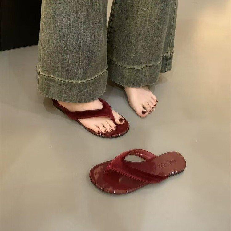 2025 summer new flip-flops thick heel cool slippers medium heel sandals women's shoes trendy fashion outer wear square toe